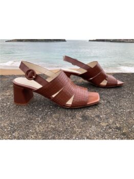 Nara Sandalia Marrón