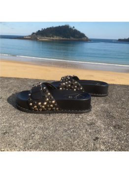 Nami Plataforma Ajustable Tachuelas