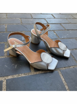 Martinica Sandalia Círculos Plata