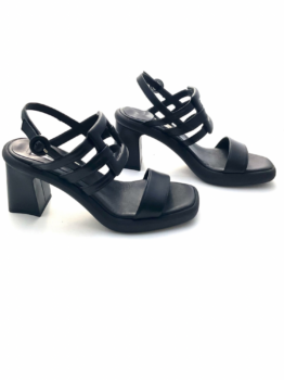 Olga Sandalia Tacón Negra