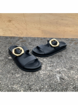 Mila Sandalia Plana Negra